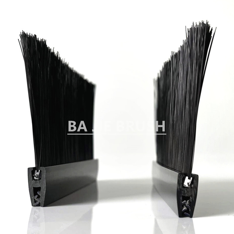 Clip Style Cable Brush