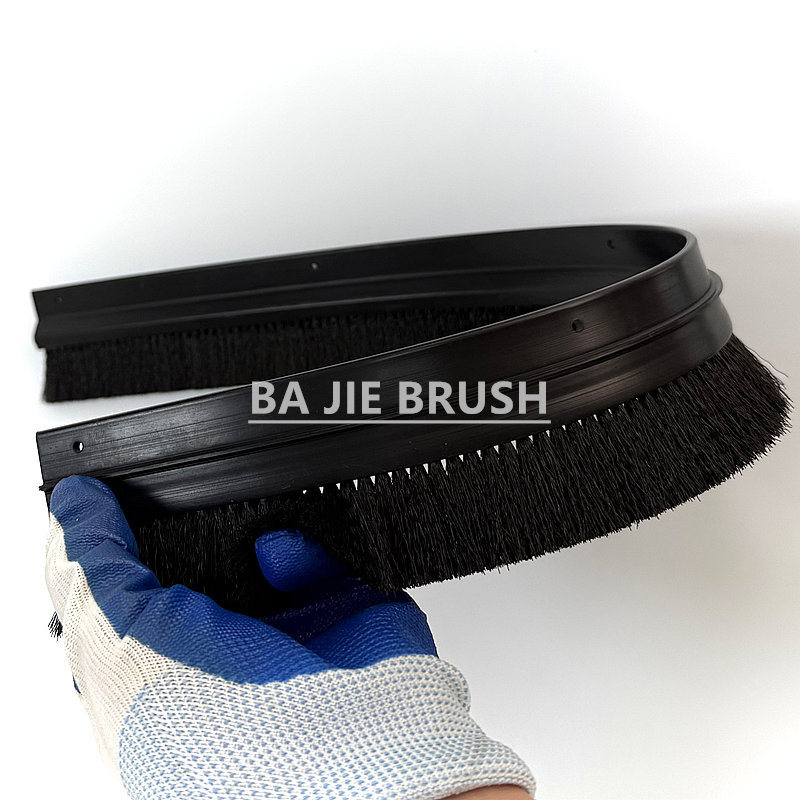 Flexible Rubber Profile Brush